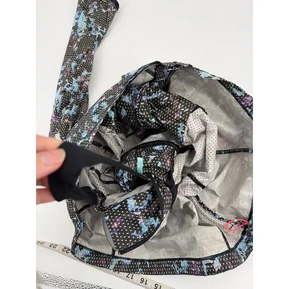 Lululemon Back Pack it Jacket Womens 10 Hood Running Outdoor Packable Athletic - Picture 5 of 8